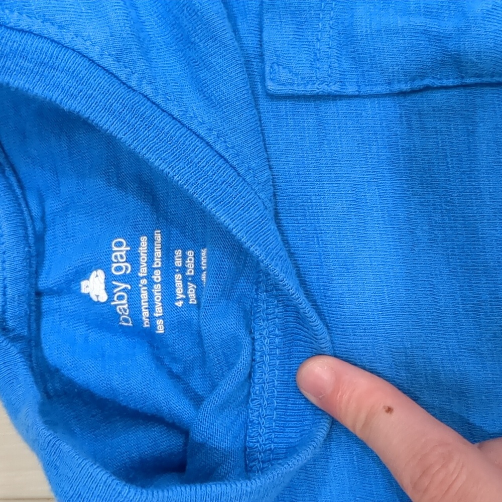 Gap Size 4 Tee - Picture 2 of 3